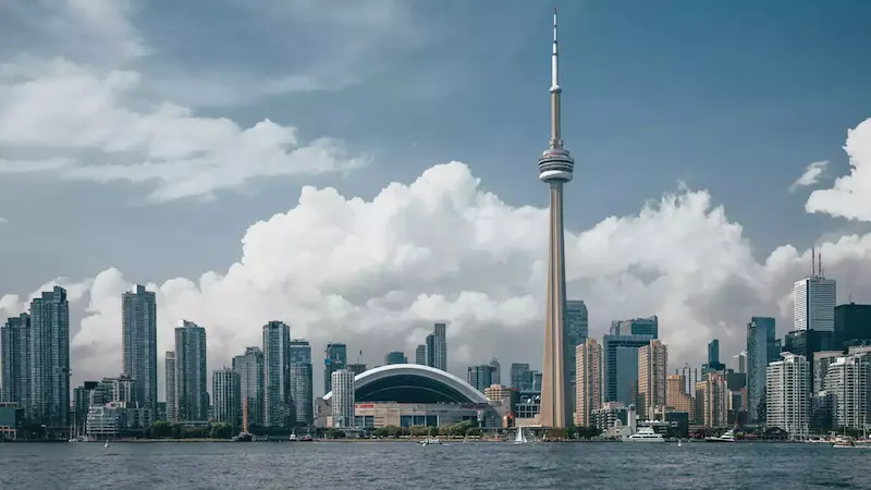 Kanada da gezilecek yerler - cn tower